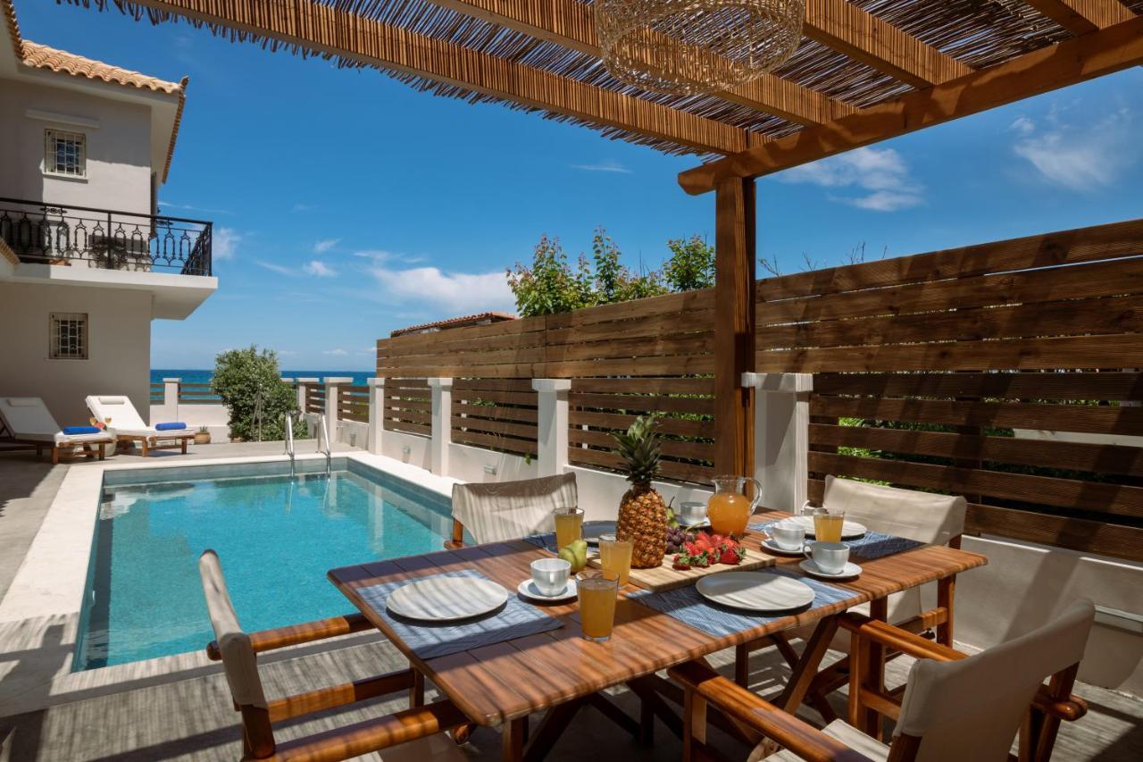 Villa Elizabeth - Seafront Classic Villa! Αργάσι Εξωτερικό φωτογραφία