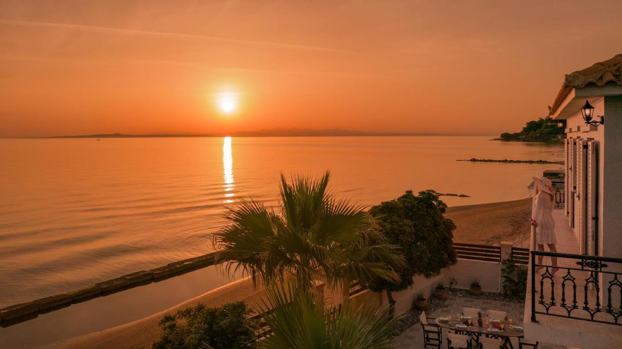 Villa Elizabeth - Seafront Classic Villa! Αργάσι Εξωτερικό φωτογραφία