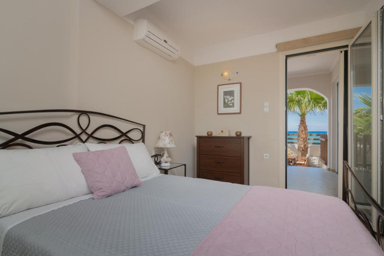 Villa Elizabeth - Seafront Classic Villa! Αργάσι Εξωτερικό φωτογραφία